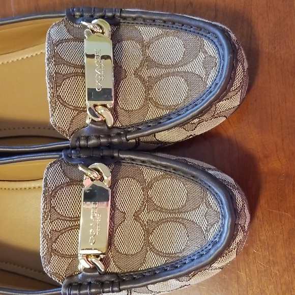 COACH "Olive" Signature Print Loafers 8M - Picture 5 of 6